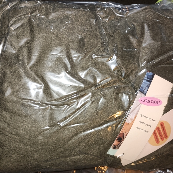 Cardigan - Picture 4 of 4